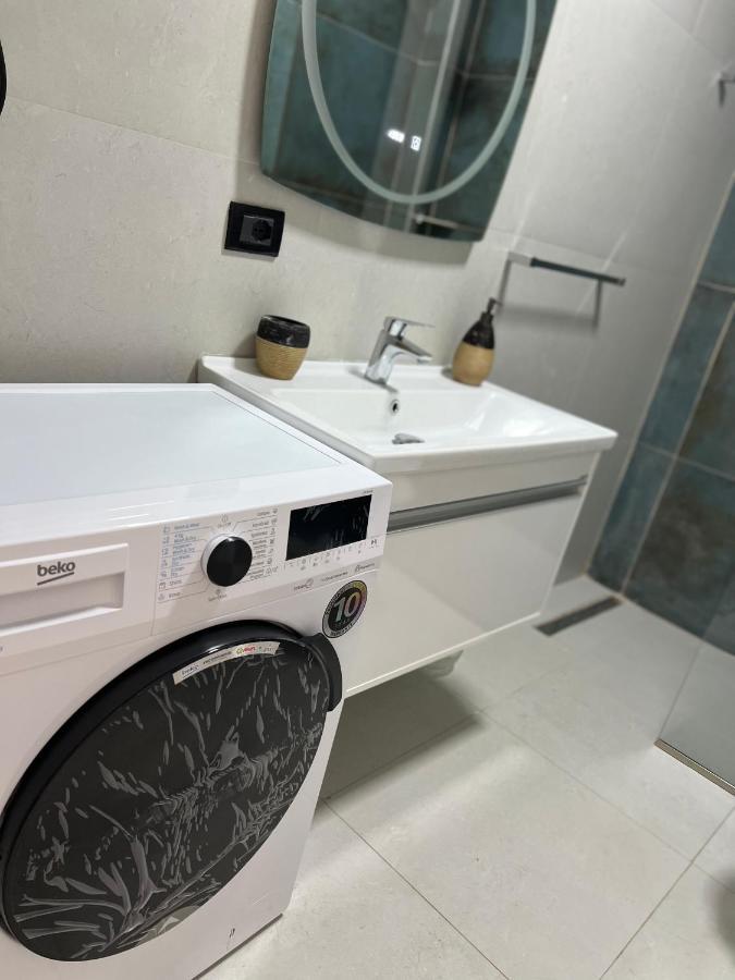 Amion Apartment In Center Of Tirana Bagian luar foto