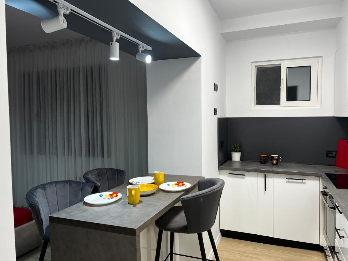 Amion Apartment In Center Of Tirana Bagian luar foto