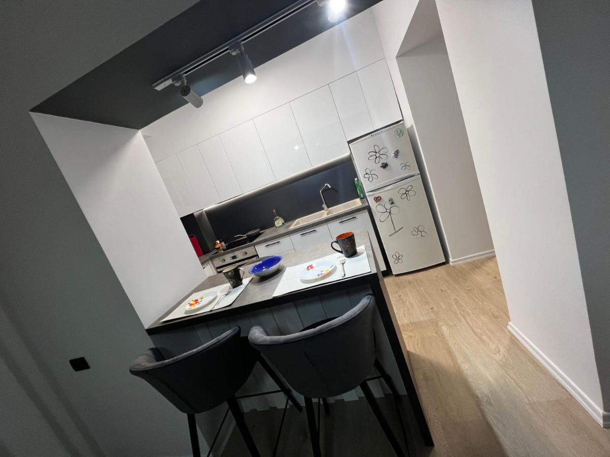 Amion Apartment In Center Of Tirana Bagian luar foto