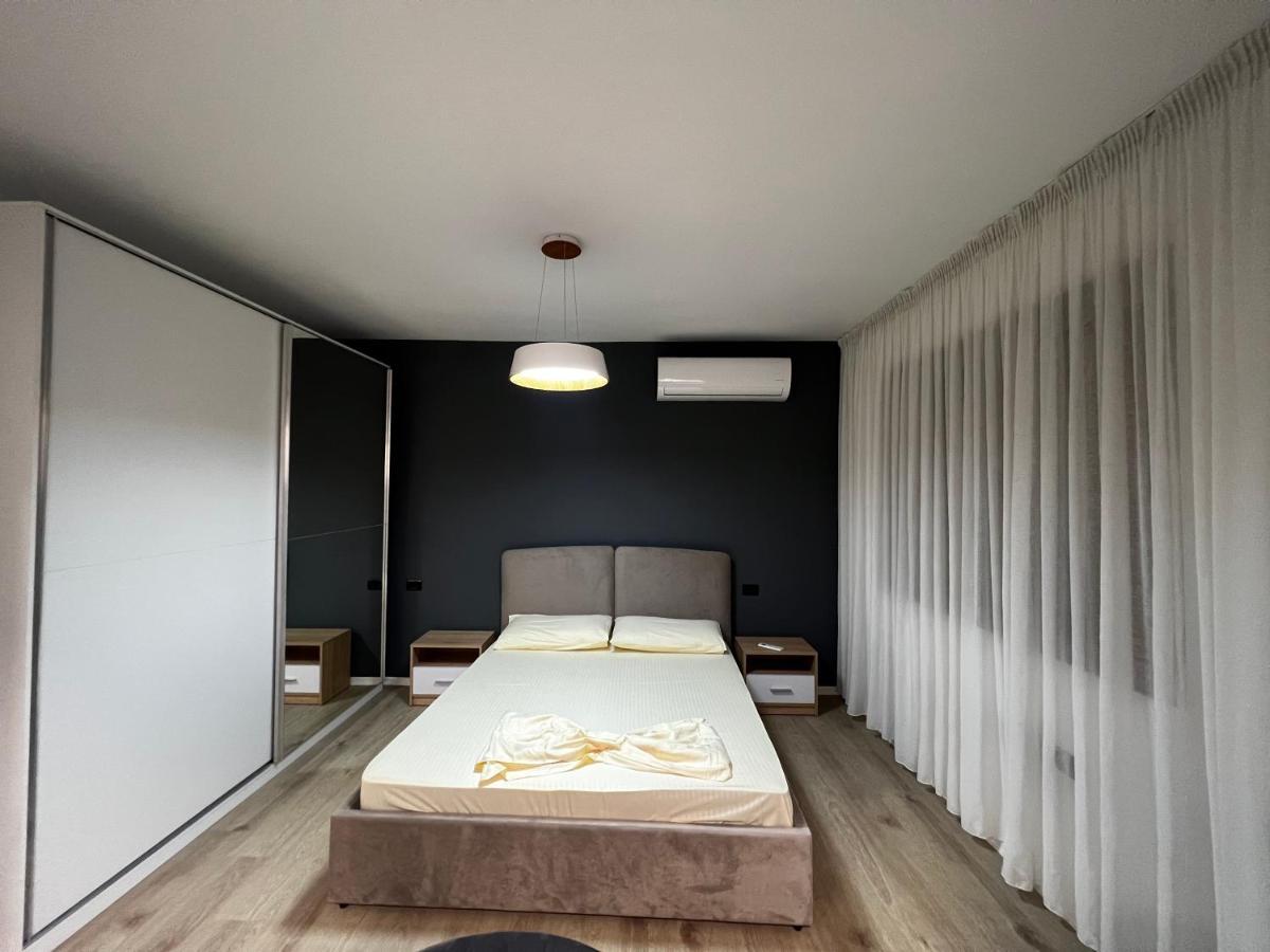 Amion Apartment In Center Of Tirana Bagian luar foto
