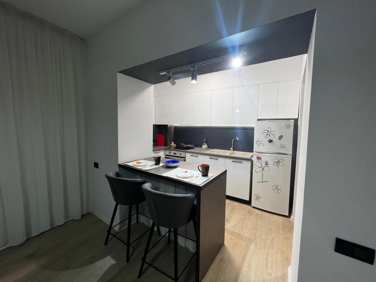 Amion Apartment In Center Of Tirana Bagian luar foto