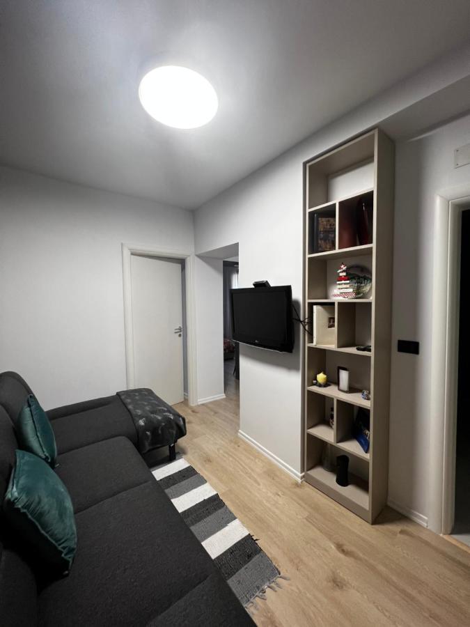 Amion Apartment In Center Of Tirana Bagian luar foto