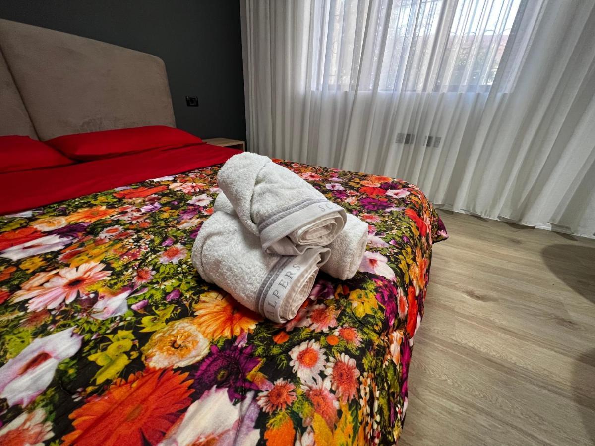 Amion Apartment In Center Of Tirana Bagian luar foto